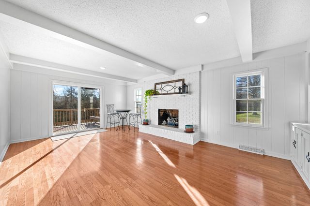 731 Maynard Ln, Columbia, TN 38401