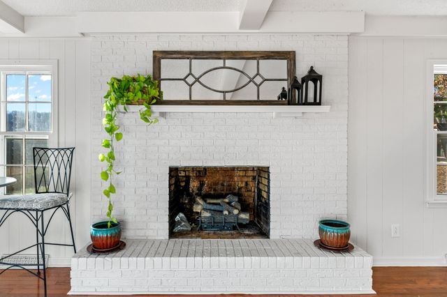 731 Maynard Ln, Columbia, TN 38401