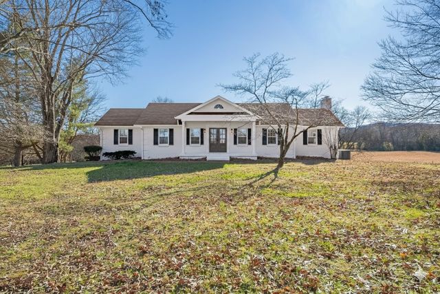 731 Maynard Ln, Columbia, TN 38401