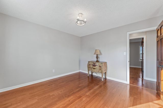 731 Maynard Ln, Columbia, TN 38401