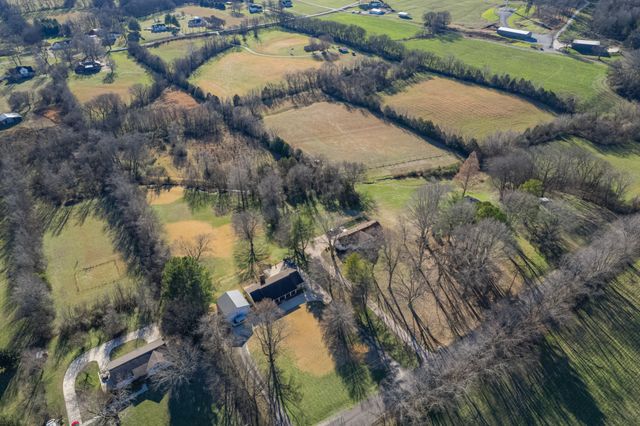 731 Maynard Ln, Columbia, TN 38401