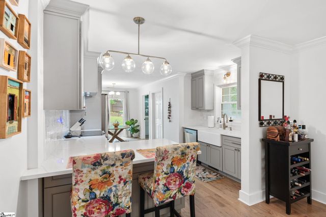 2 Prancer Avenue, Greenville, SC 29605