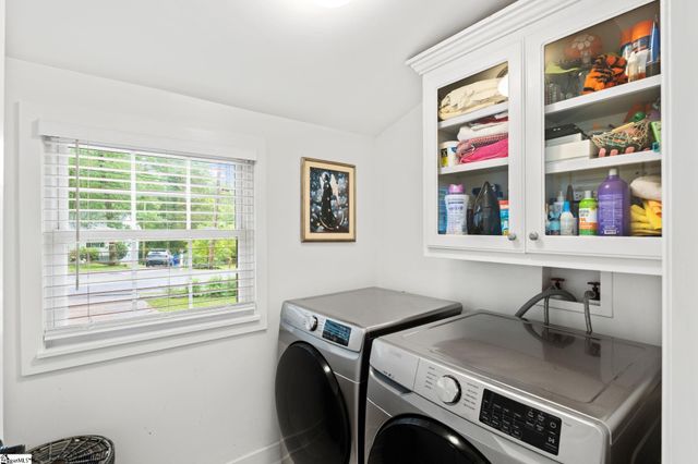 2 Prancer Avenue, Greenville, SC 29605