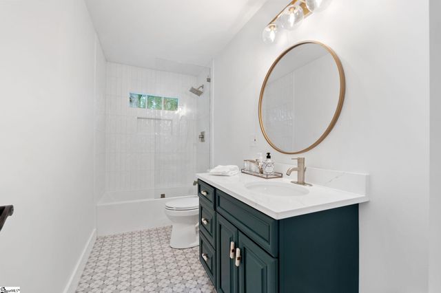 2 Prancer Avenue, Greenville, SC 29605