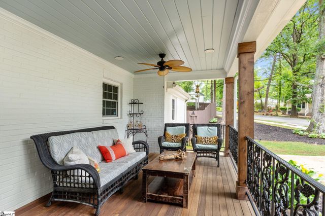 2 Prancer Avenue, Greenville, SC 29605