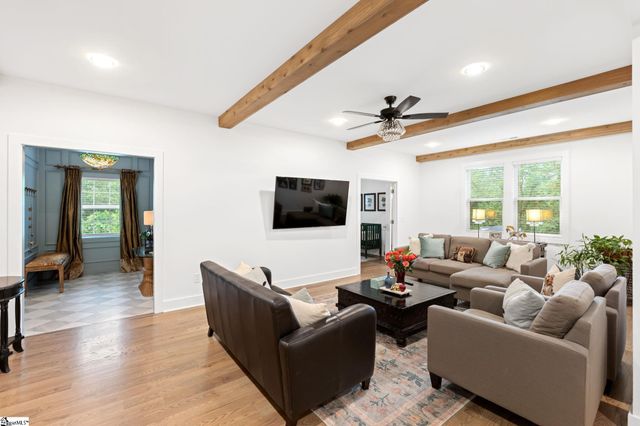 2 Prancer Avenue, Greenville, SC 29605