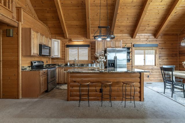 9715 Woodlawn Drive, Portage, MI 49002