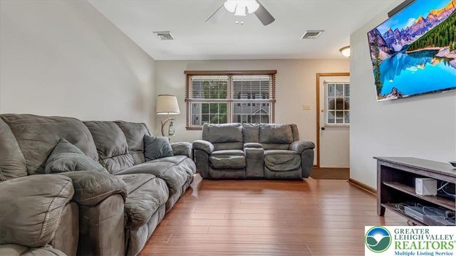 5129 3rd Street, Whitehall Twp, PA 18052