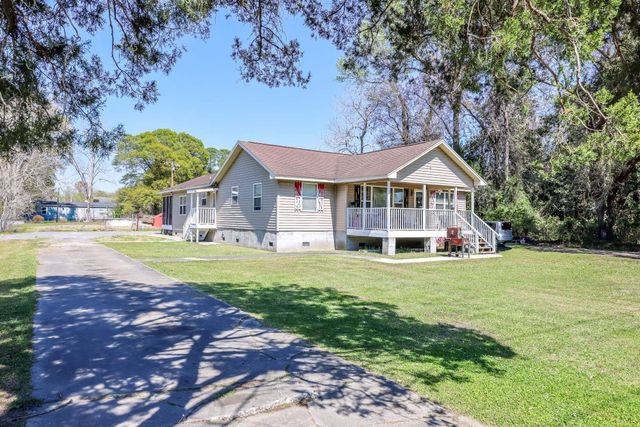 57 Jacobs Ave., Georgetown, SC 29440