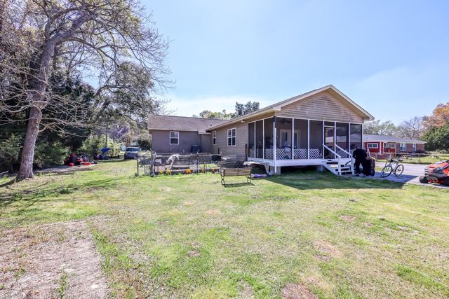 57 Jacobs Ave., Georgetown, SC 29440