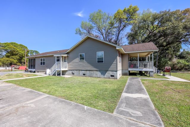 57 Jacobs Ave., Georgetown, SC 29440