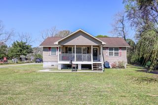 57 Jacobs Ave., Georgetown, SC 29440