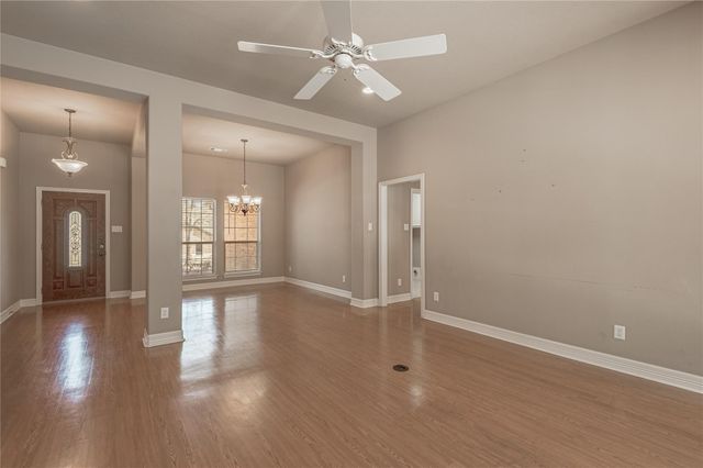 249 Broadmoor Drive, Huntsville, TX 77340