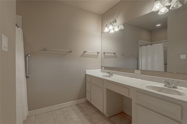 249 Broadmoor Drive, Huntsville, TX 77340