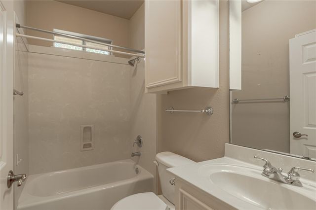 249 Broadmoor Drive, Huntsville, TX 77340