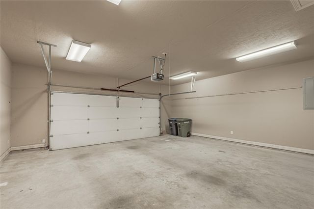 249 Broadmoor Drive, Huntsville, TX 77340