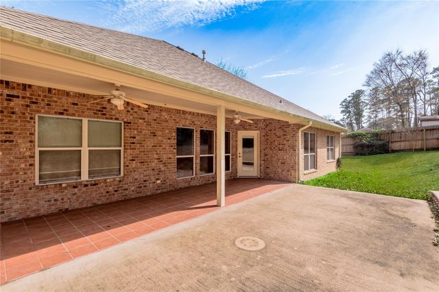 249 Broadmoor Drive, Huntsville, TX 77340