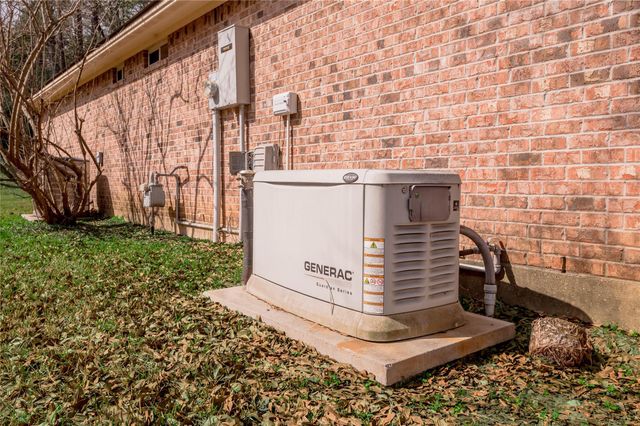 249 Broadmoor Drive, Huntsville, TX 77340