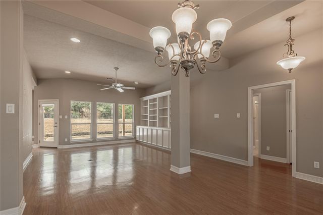 249 Broadmoor Drive, Huntsville, TX 77340