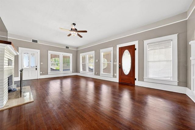 211 CASSADY STREET, Umatilla, FL 32784