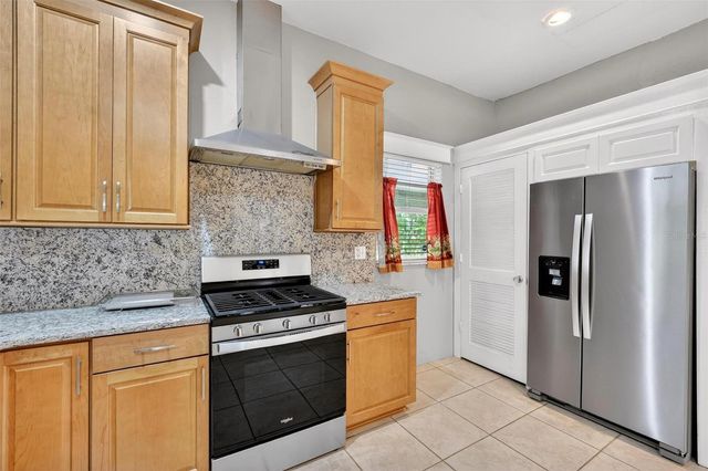 211 CASSADY STREET, Umatilla, FL 32784