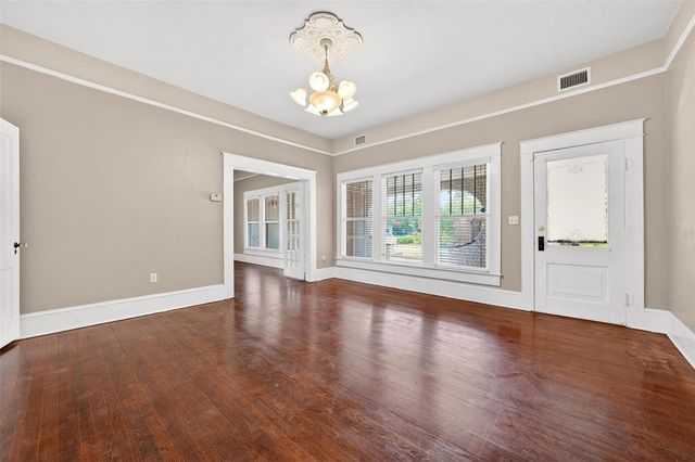 211 CASSADY STREET, Umatilla, FL 32784