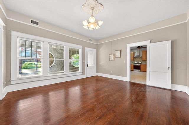 211 CASSADY STREET, Umatilla, FL 32784