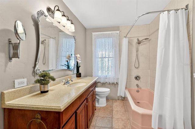 211 CASSADY STREET, Umatilla, FL 32784