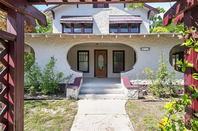 211 CASSADY STREET, Umatilla, FL 32784