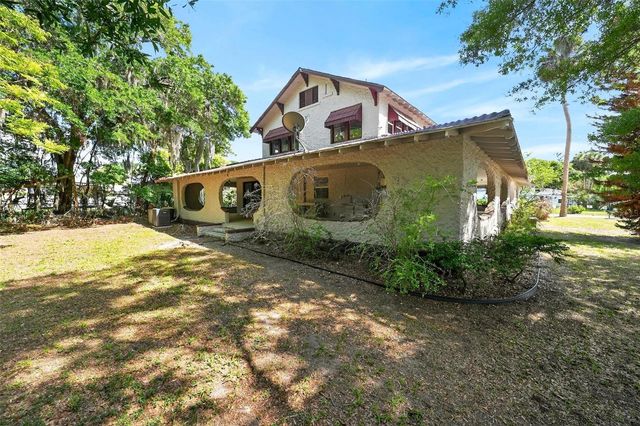 211 CASSADY STREET, Umatilla, FL 32784