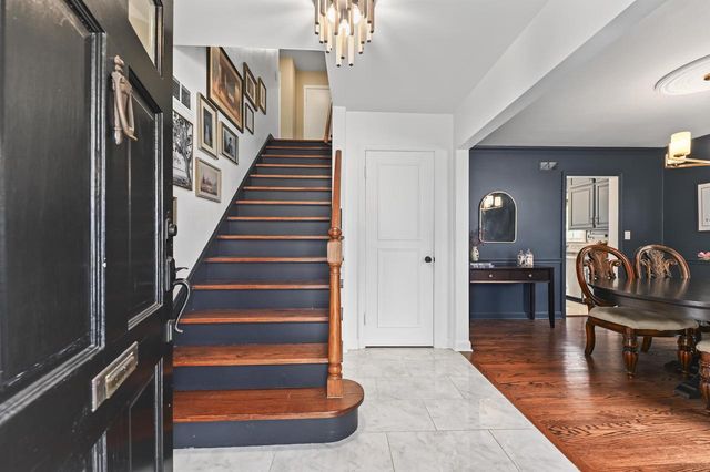 2902 N 68th STREET, Milwaukee, WI 53210