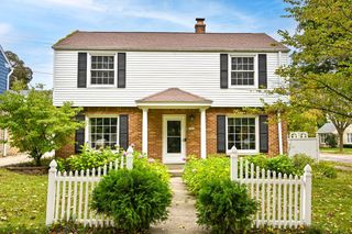 2902 N 68th STREET, Milwaukee, WI 53210