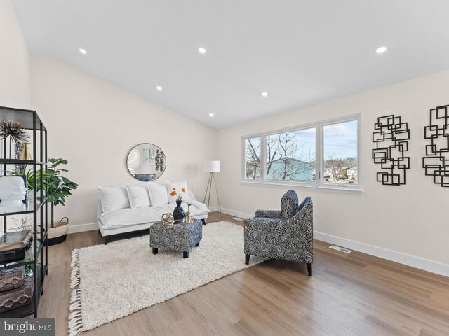 366 INDEPENDENCE BLVD, Lawnside, NJ 08045