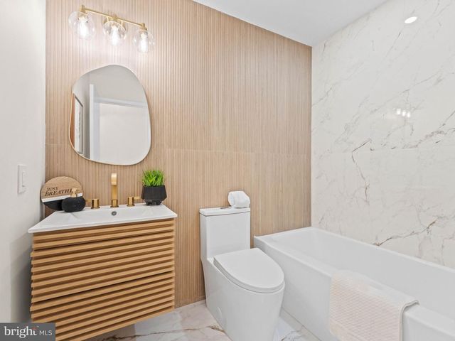 366 INDEPENDENCE BLVD, Lawnside, NJ 08045