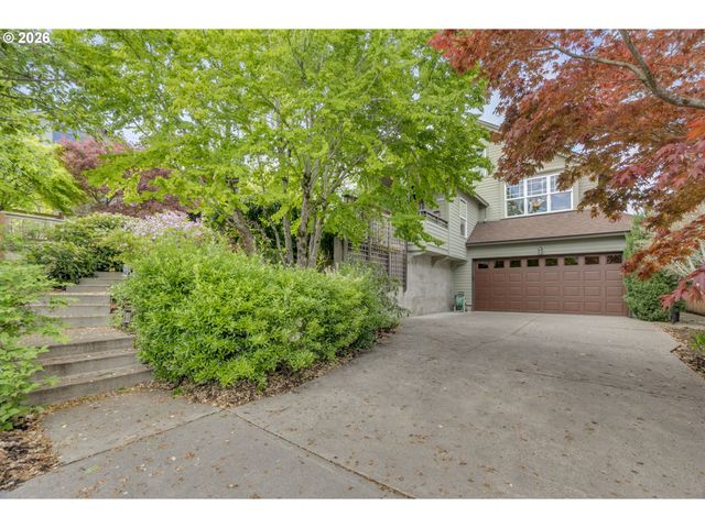 7235 Se MADISON St, Portland, OR 97215