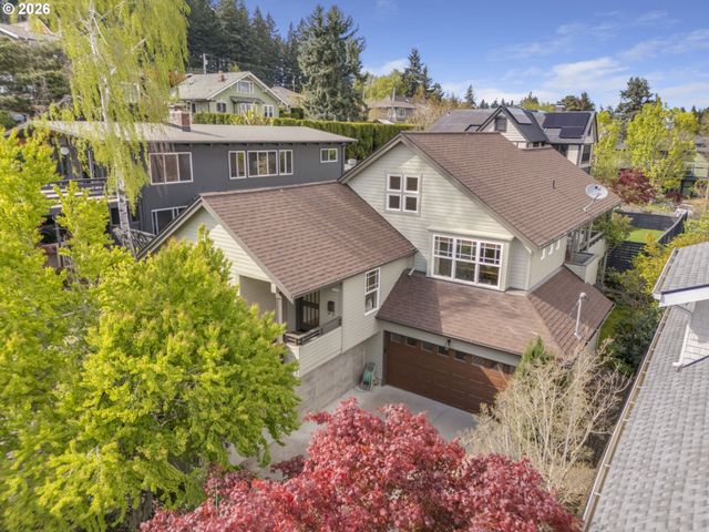 7235 Se MADISON St, Portland, OR 97215