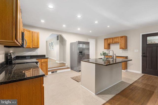 13 DOG PATCH LN, Stafford, VA 22554