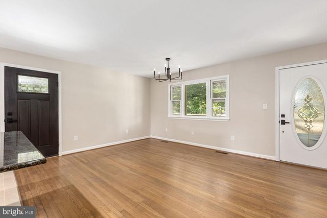 13 DOG PATCH LN, Stafford, VA 22554