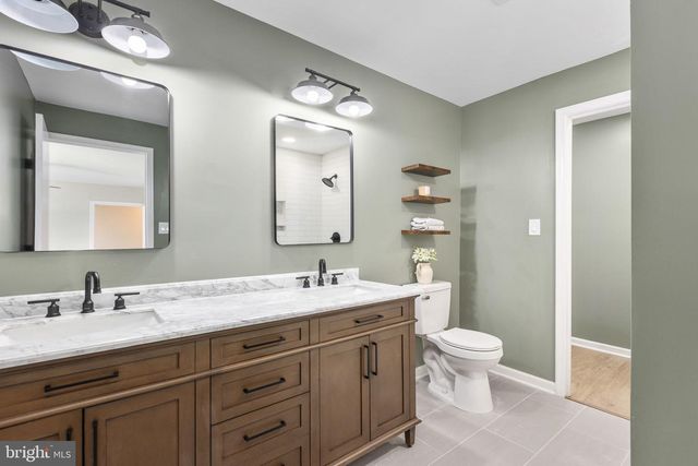 13 DOG PATCH LN, Stafford, VA 22554