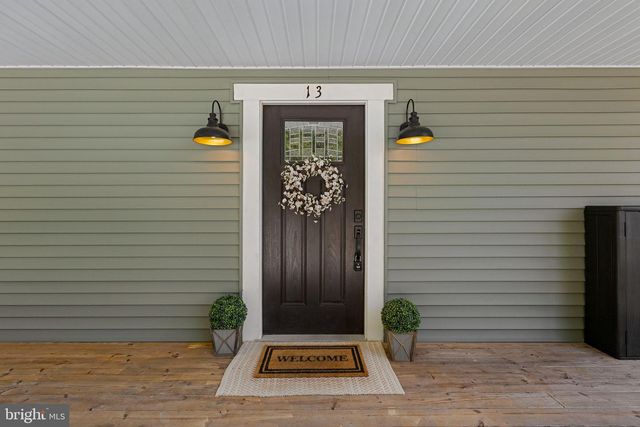 13 DOG PATCH LN, Stafford, VA 22554