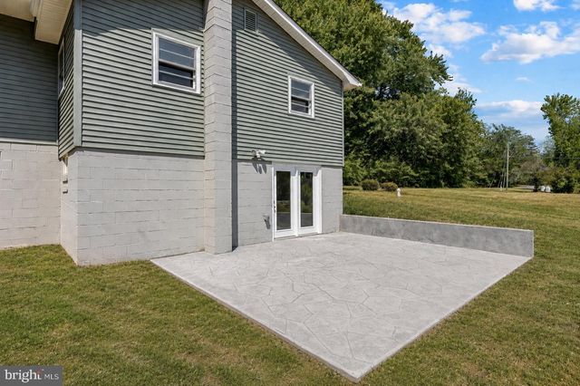 13 DOG PATCH LN, Stafford, VA 22554