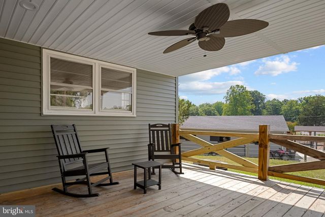 13 DOG PATCH LN, Stafford, VA 22554