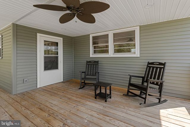 13 DOG PATCH LN, Stafford, VA 22554