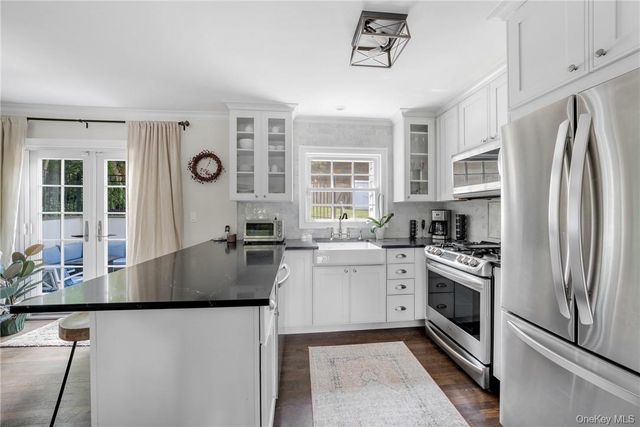 72 Brook Street, Scarsdale, NY 10583