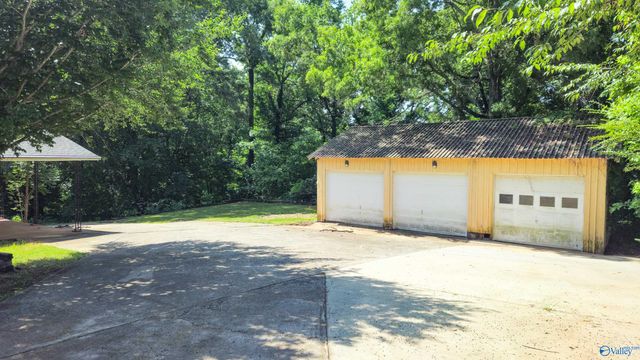 20126 Sandlin Road, Elkmont, AL 35620
