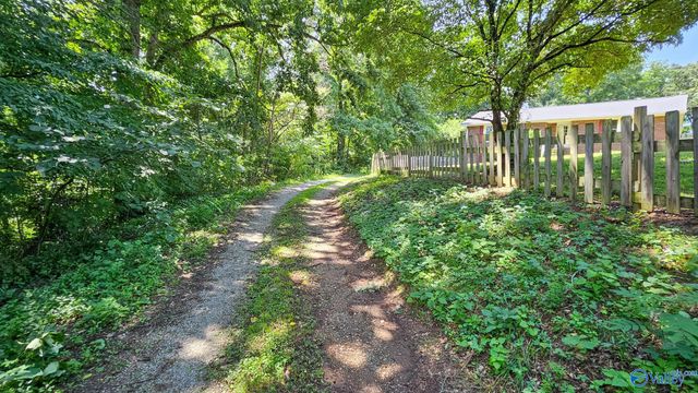 20126 Sandlin Road, Elkmont, AL 35620