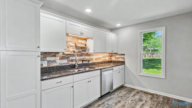 20126 Sandlin Road, Elkmont, AL 35620