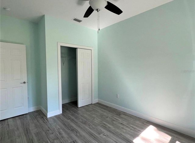 1418 N ORANGE STREET, Mount Dora, FL 32757