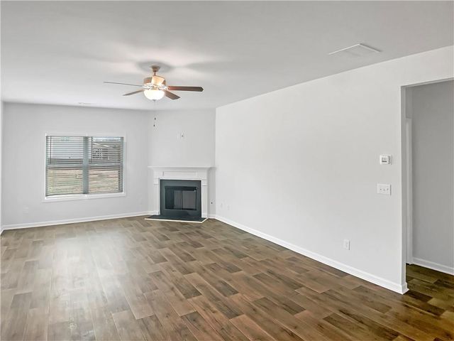 16 Fox Drive, Winder, GA 30680