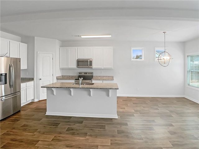 16 Fox Drive, Winder, GA 30680